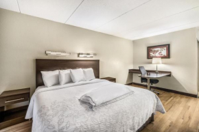 Отель Red Roof Inn PLUS+ Boston - Woburn/ Burlington  Уоберн